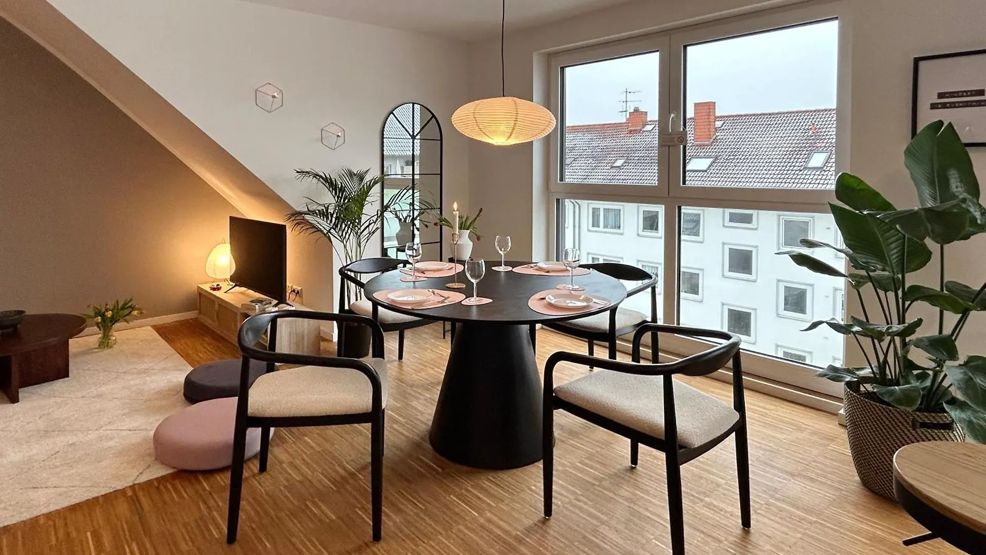 Neues Modernes Dachgeschossloft Naehe Zentrum Uni Messe Hanôver Apartamento
